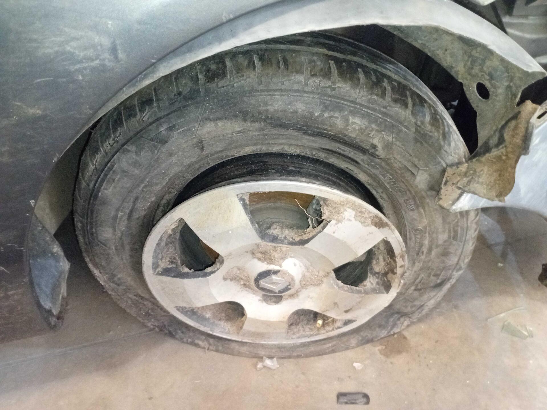 RENAULT / CLIO EXP1016VH FLEX 2013/2014 — foto 28 de 40