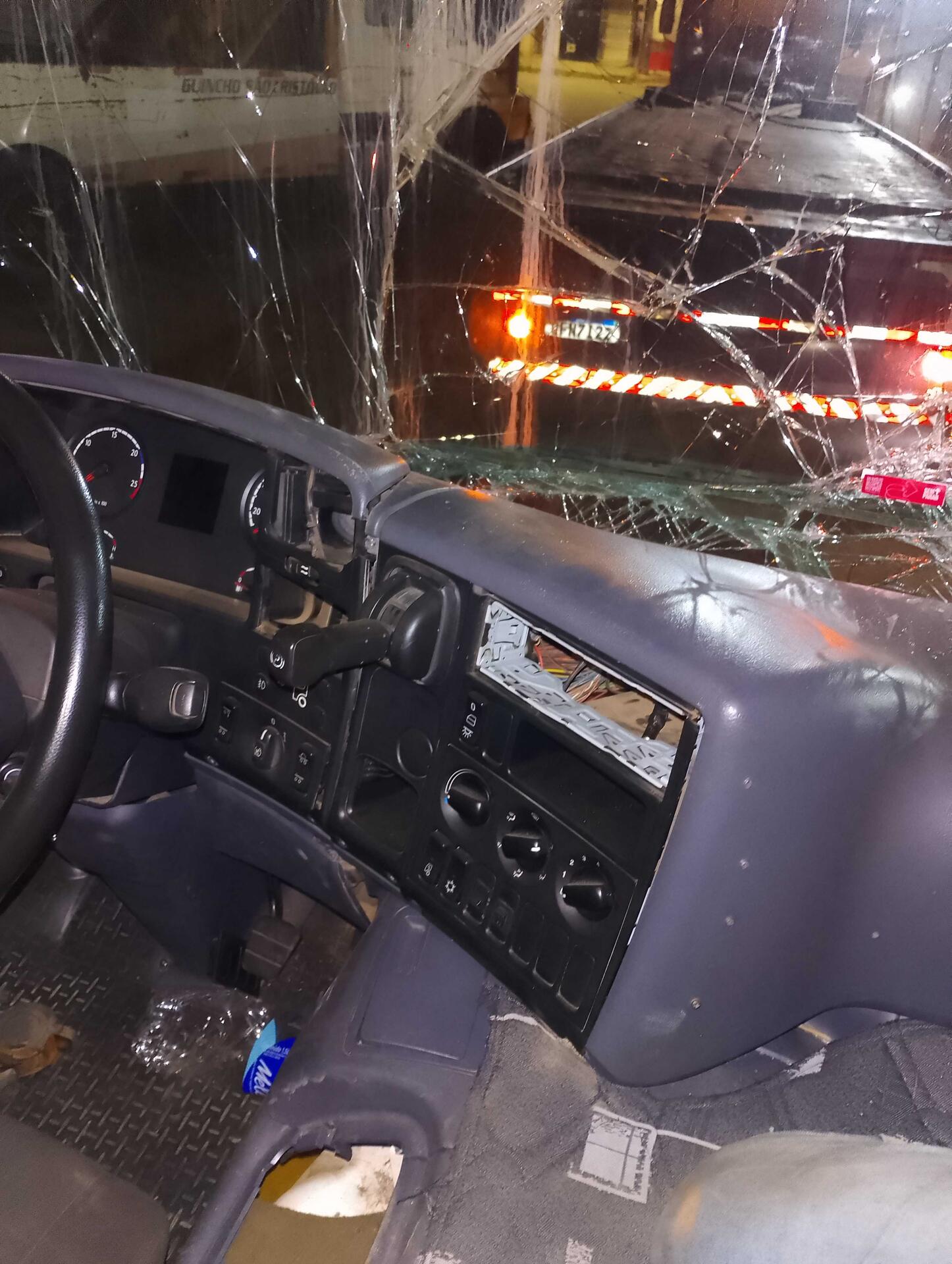 SCANIA / P 310 B8X2 2014/2014 — foto 35 de 40
