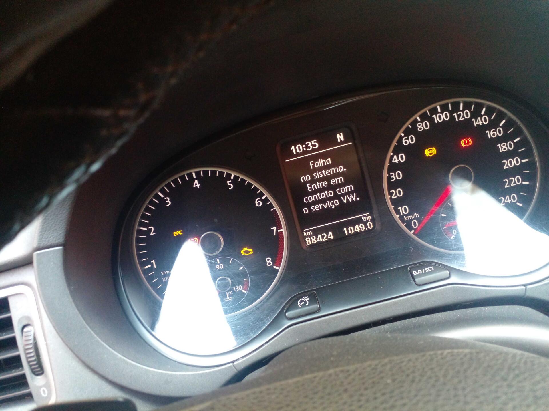 VOLKSWAGEN / FOX G2 1.6 MI I MOTION TOTAL 8V 5P FLEX 2014/2014 — foto 12 de 40