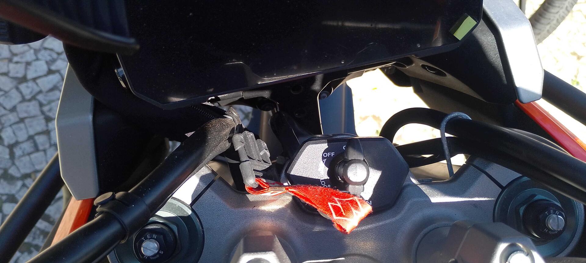 SUZUKI / DL 1050 V-STROM 2025/2025 — foto 16 de 29