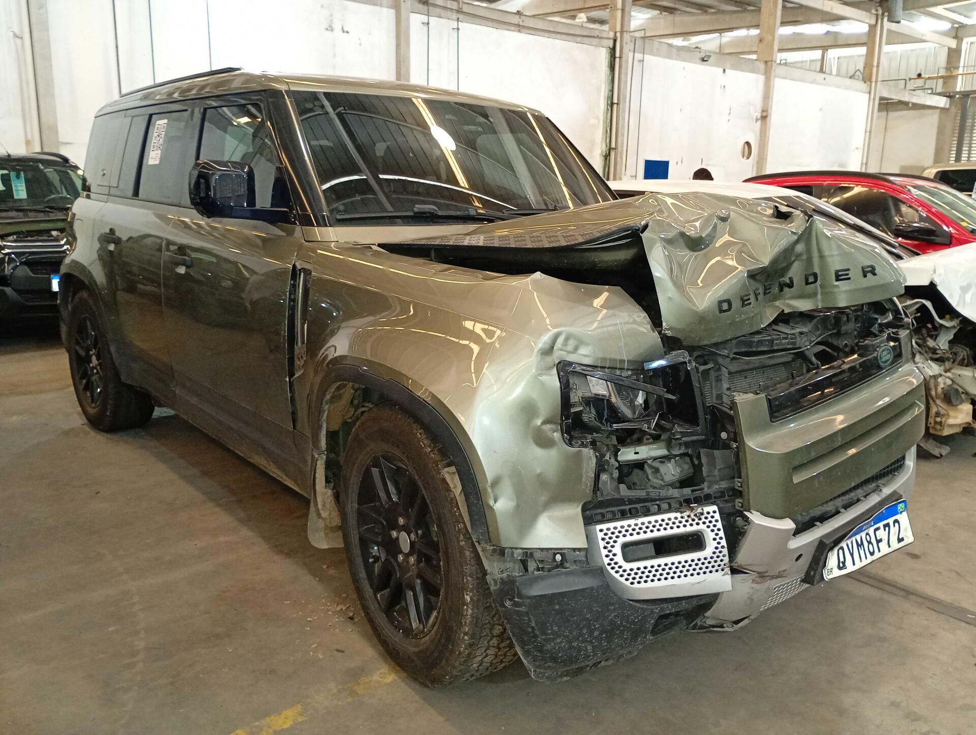LAND ROVER / DEFENDER 110 S P300 4X4 2.0 TB AUT. GASOLINA 2020/2020 — foto 35 de 40