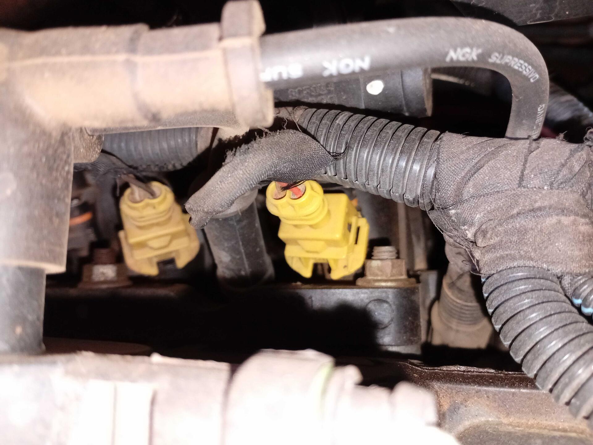 (SUCATA) FIAT / STRADA WORKING HARD 1.4 FIRE 8V CD 2020/2020 — foto 10 de 40
