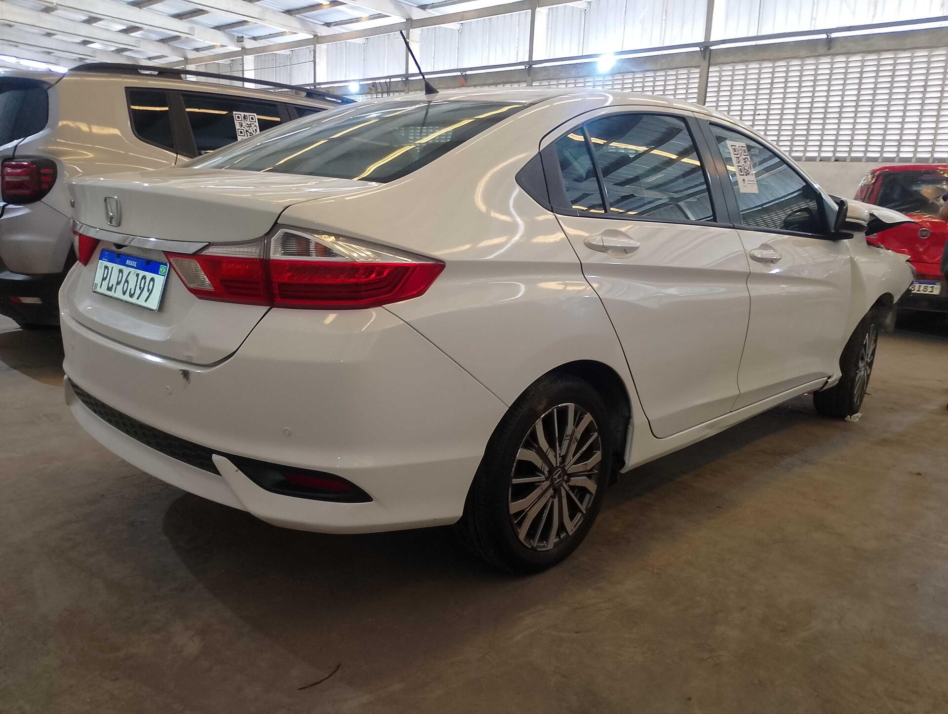 (SUCATA) HONDA / CITY SEDAN EX 1.5 16V 4P AUT 2019/2019 — foto 16 de 38