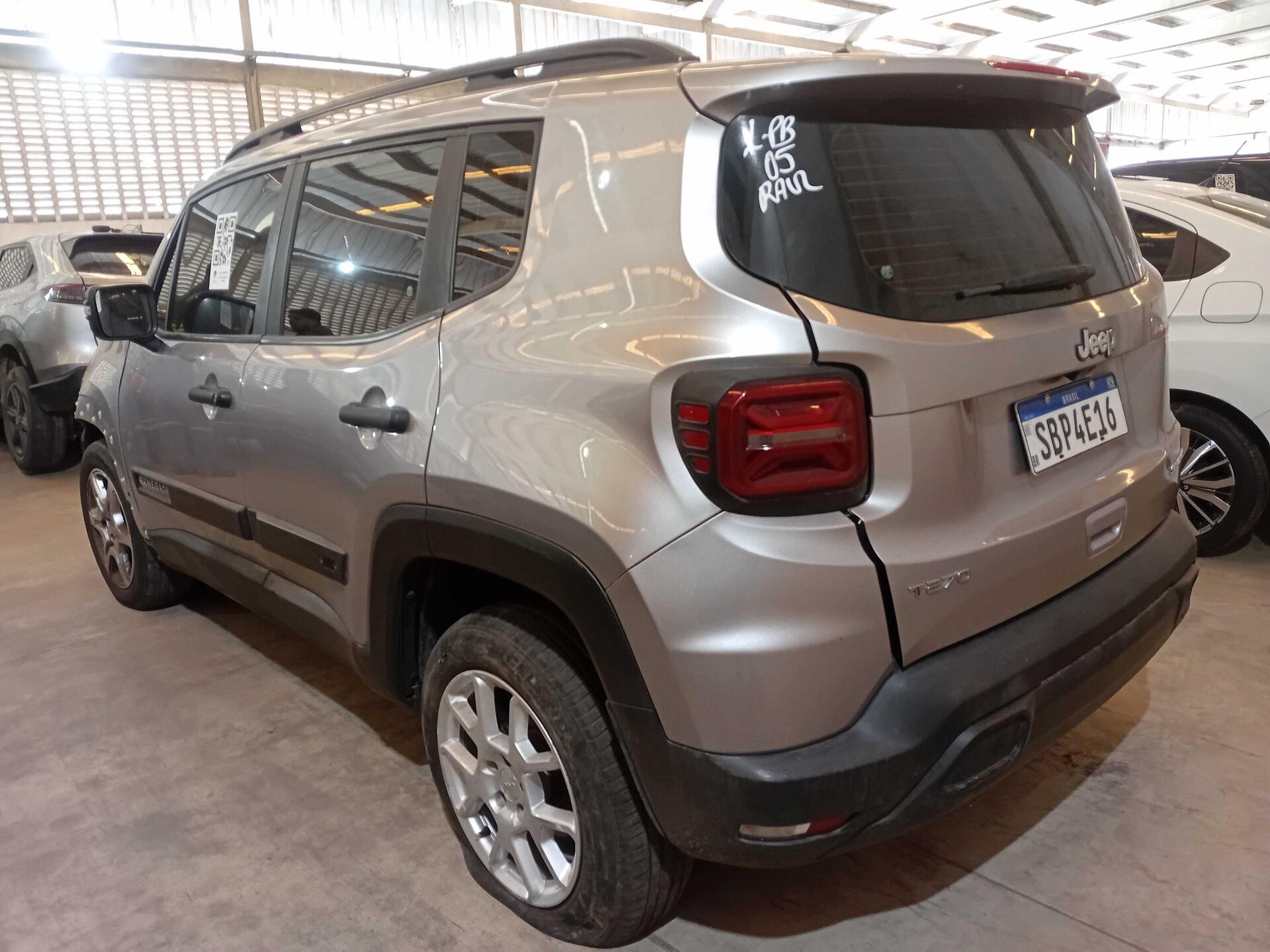 JEEP / RENEGADE SPORT T270 1.3 4X2 TB AUT FLEX 2022/2023 — foto 9 de 40