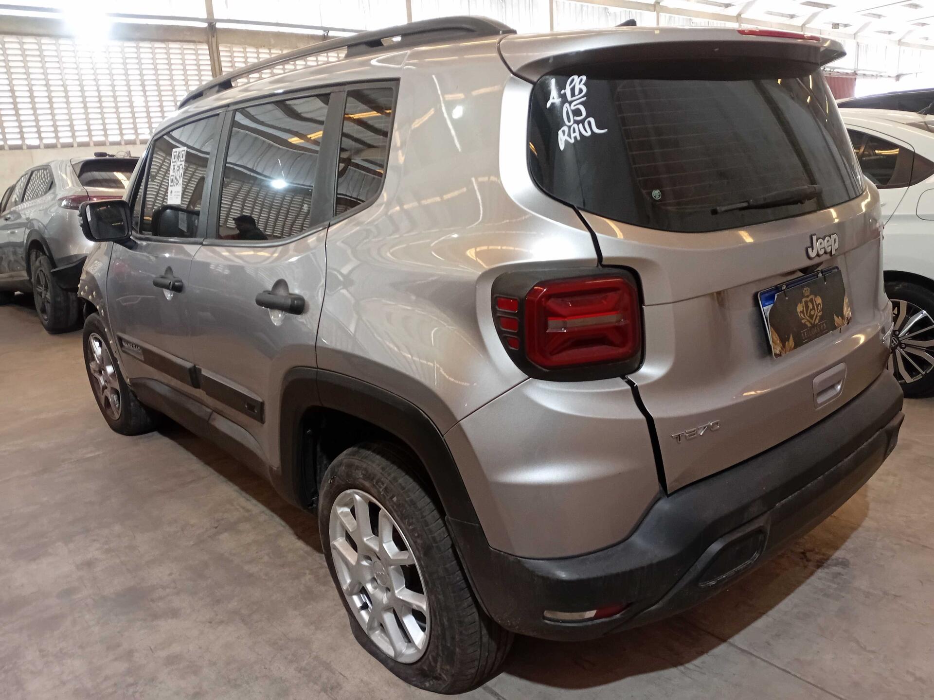 JEEP / RENEGADE SPORT T270 1.3 4X2 TB AUT FLEX 2022/2023 — foto 12 de 40