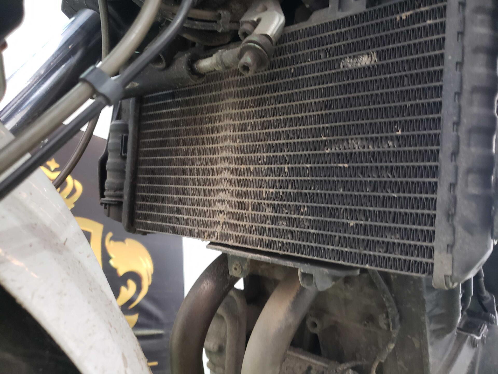 BMW / F 800 R 798 CC GASOLINA 2014/2015 — foto 15 de 31