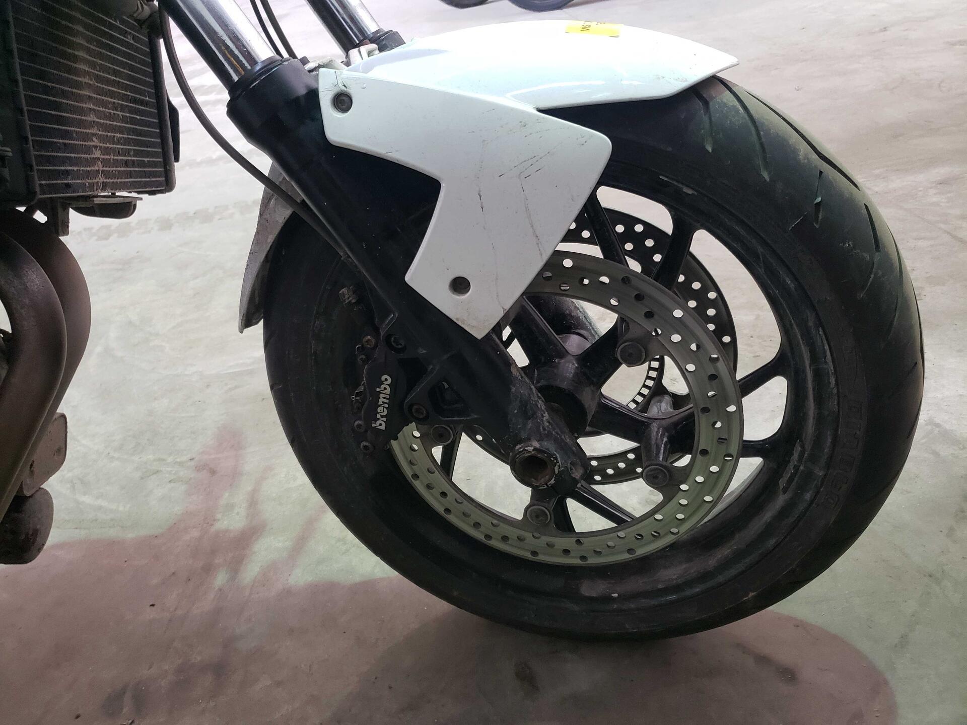 BMW / F 800 R 798 CC GASOLINA 2014/2015 — foto 18 de 31