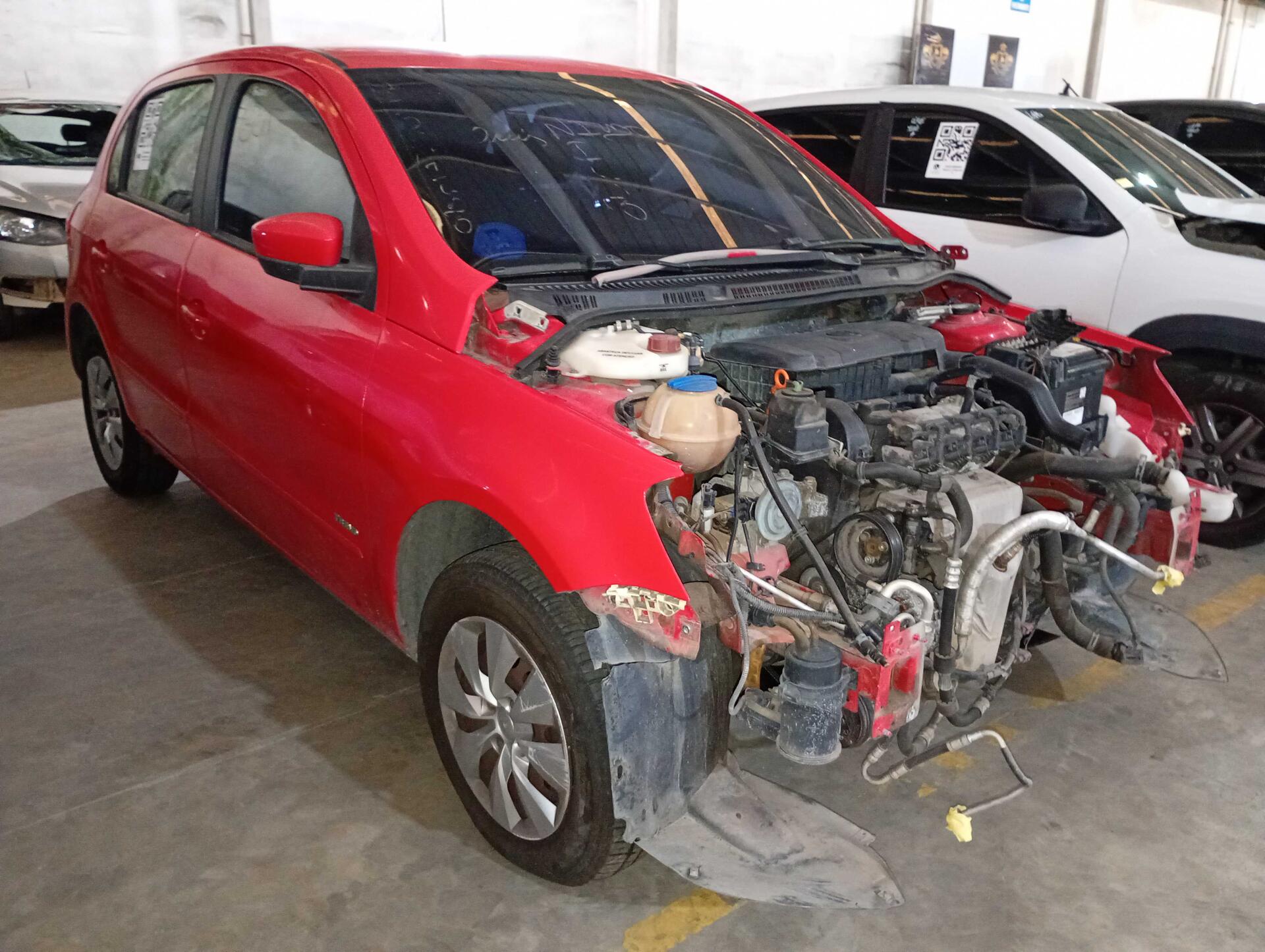 VOLKSWAGEN / GOL 1.0MI TOTAL FLEX 8V 4P 2013/2014 — foto 11 de 40