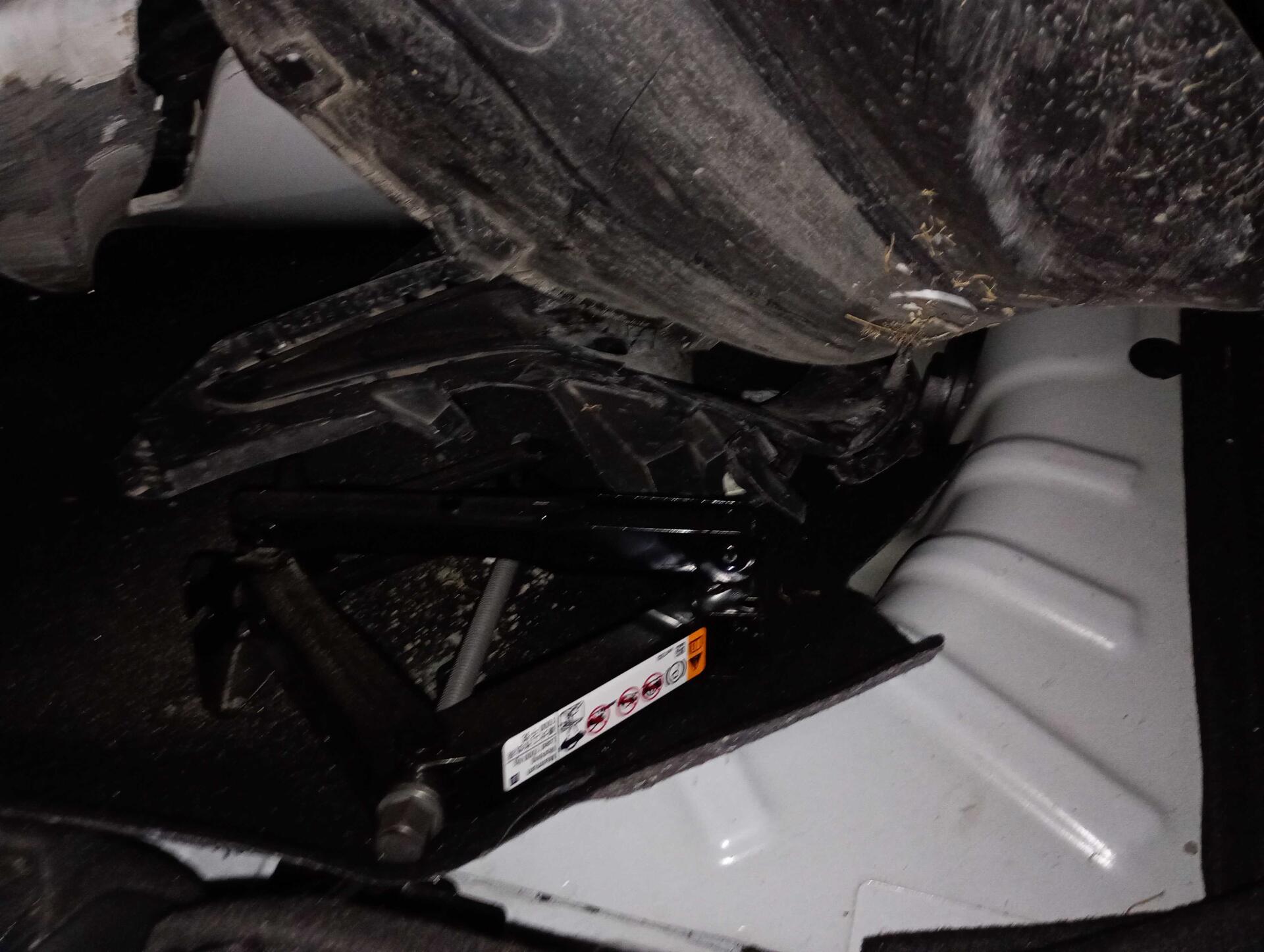 CHEVROLET / ONIX HATCH LT 1.0 TURBO 12V 4P AUT FLEX 2023/2024 — foto 14 de 27