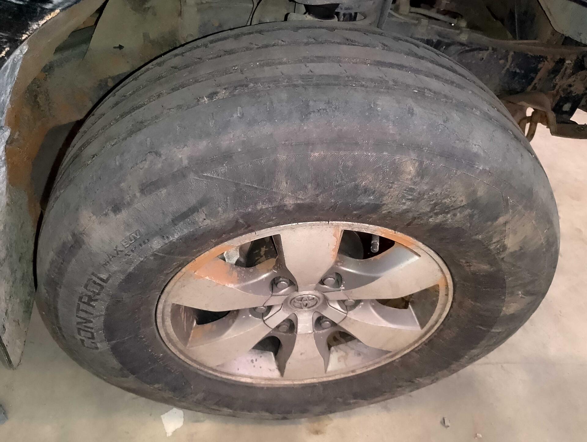 TOYOTA / HILUX CD SRV D4-D 4X4 3.0 TDI DSL AUT DIESEL 2009/2009 — foto 14 de 30
