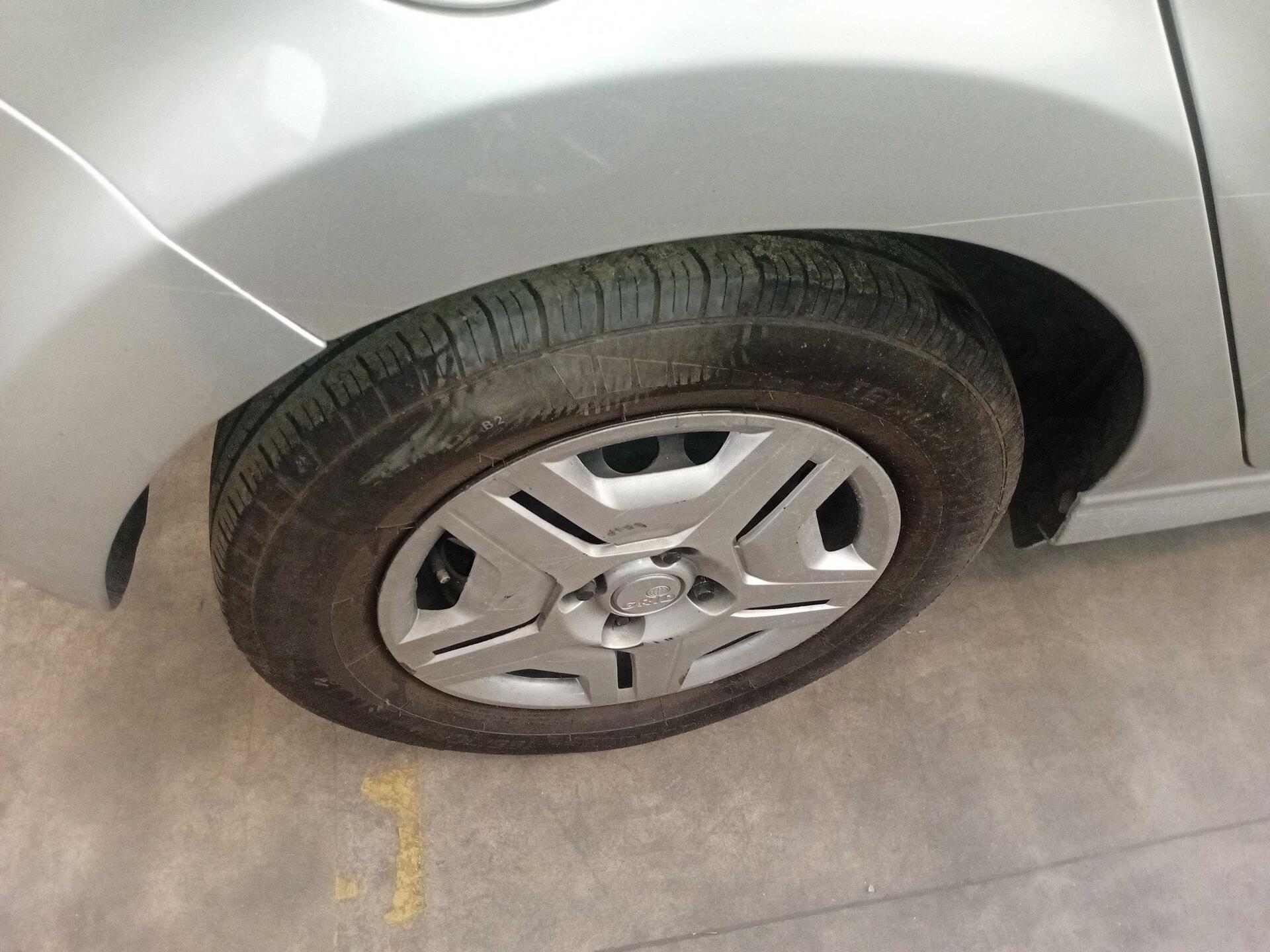 CHEVROLET / ONIX HATCH LT 1.0 8V 5P MEC FLEX 2018/2019 — foto 38 de 39