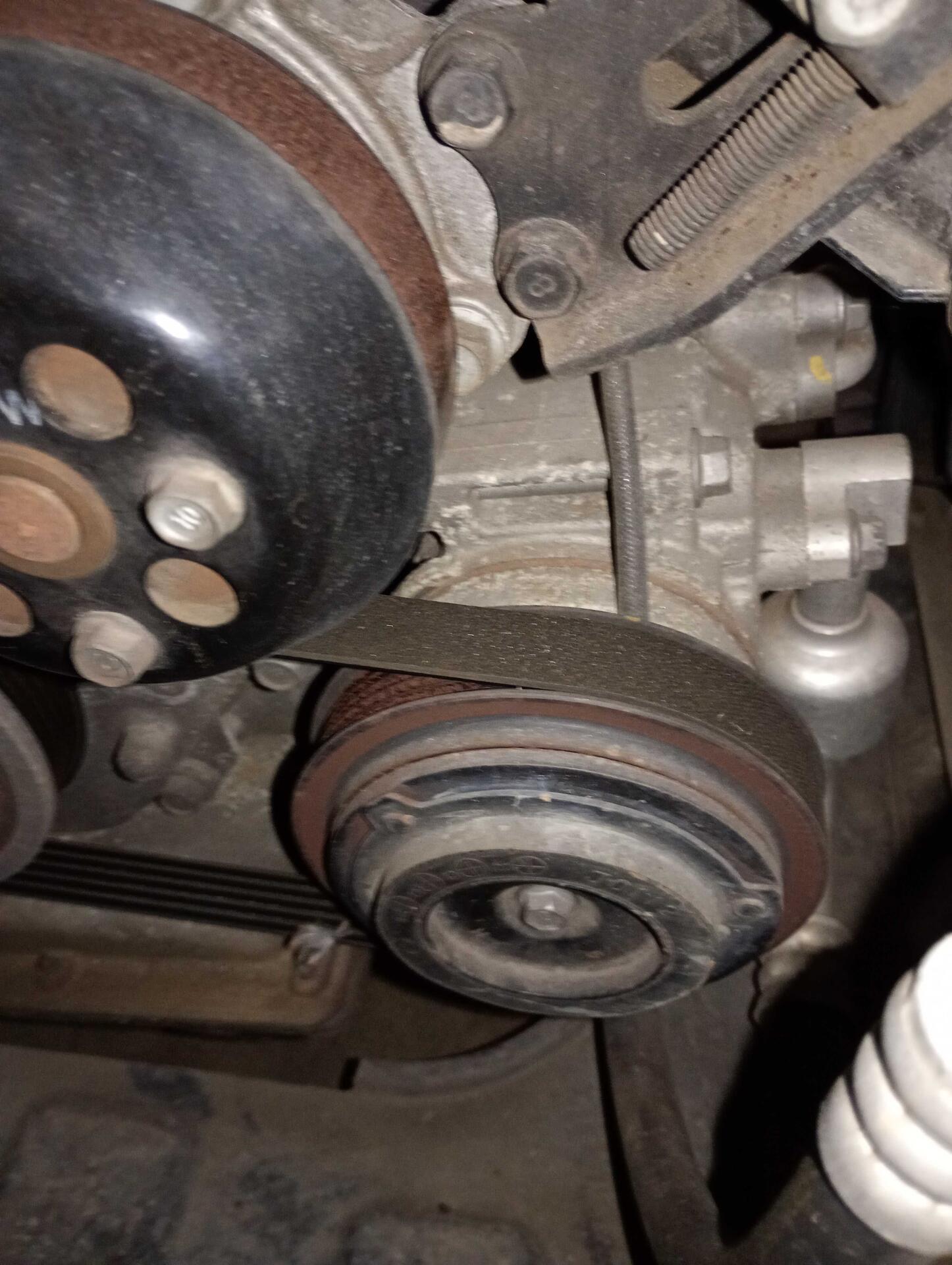 HYUNDAI / HB20 HATCH UNIQUE 1.0 12V MEC FLEX 2018/2019 — foto 31 de 38
