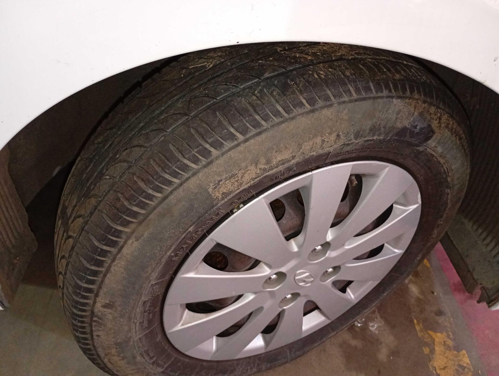 HYUNDAI / HB20 HATCH UNIQUE 1.0 12V MEC FLEX 2018/2019 — foto 32 de 38