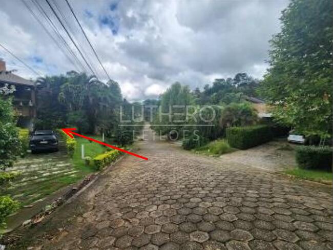 Sobrado Na Estancia Parque Atibaia, A.t 1.355m², A.c 600m², Edicula, 4 Dorms (2 Suítes), Piscina, Piscina E Churrasqueira, Mato Dentro, Atibaia/sp., localizado em Atibaia - SP, bairro Mato Dentro