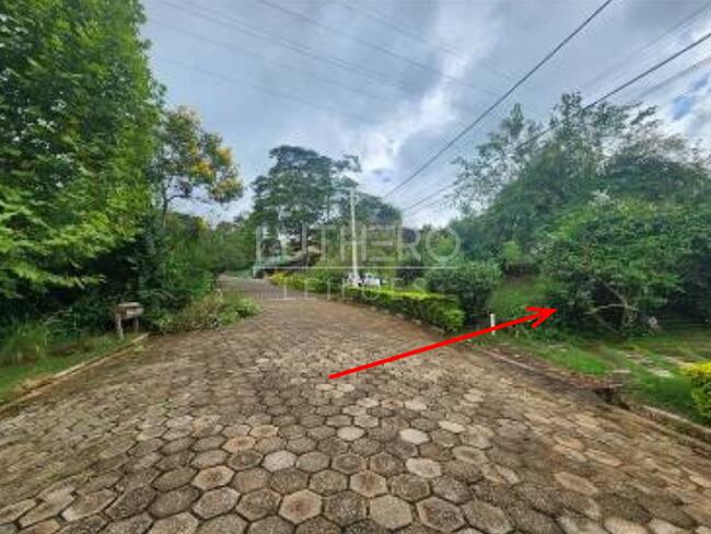 Sobrado Na Estancia Parque Atibaia, A.t 1.355m², A.c 600m², Edicula, 4 Dorms (2 Suítes), Piscina, Piscina E Churrasqueira, Mato Dentro, Atibaia/sp., localizado em Atibaia - SP, bairro Mato Dentro