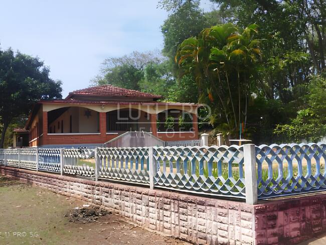 Chácara Com A.t 10.500m², Casa De Caseiro, Cozinha Caipira/área Gourmet De Padrão Simples, Piscina, Bairro Jurumirim, Itapetininga/sp, localizado em Itapetininga - SP, bairro Jurumirim