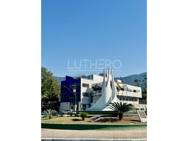 Prédio Comercial, A.t 270m², A.c 772,40m², 3 Pavimentos, Centro, Cubatão/sp., localizado em Cubatão - SP, bairro Centro
