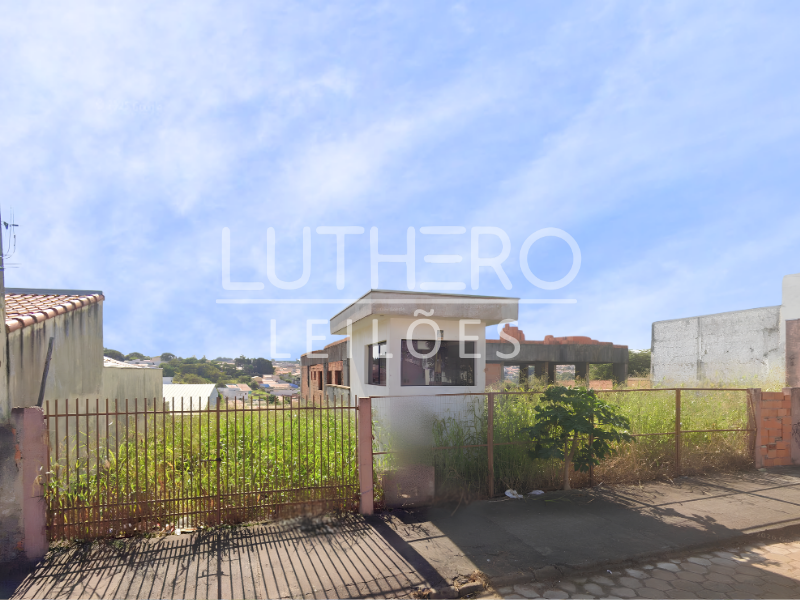 Terreno a.t 1.584,24m², com resid. inacabada, centro, tatuí/sp