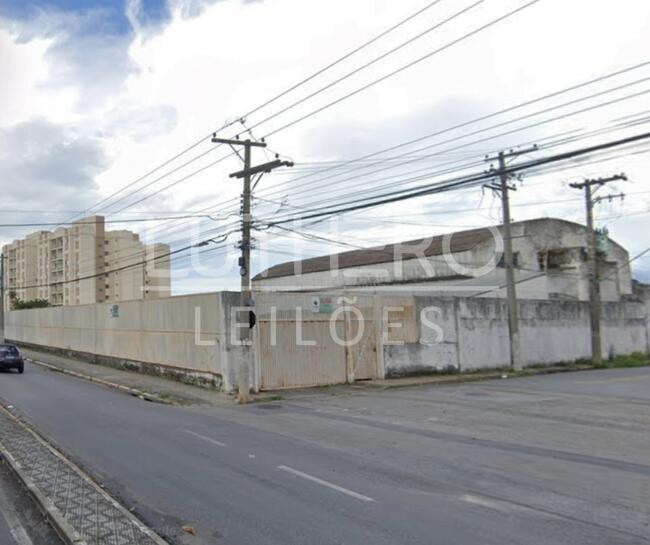 50% de um GALPÃO INDUSTRIAL, A.T 6.750m², A.C 2.501,80m², Jd. Jaraguá, TAUBATÉ/SP