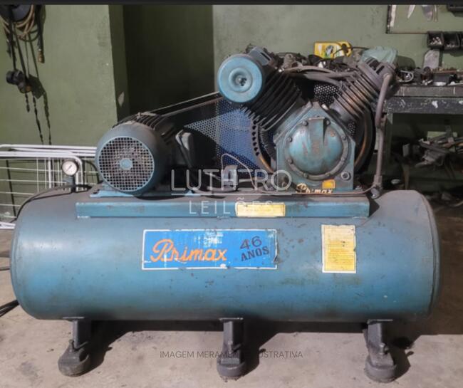 Um Compressor de ar 175 Libras motor 12,5cv 1.755rpm 220v-380v Marca Primax