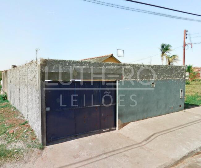 CASA  com Edicula, A.T 250m²,  Jd. Imperial, Catanduva/SP