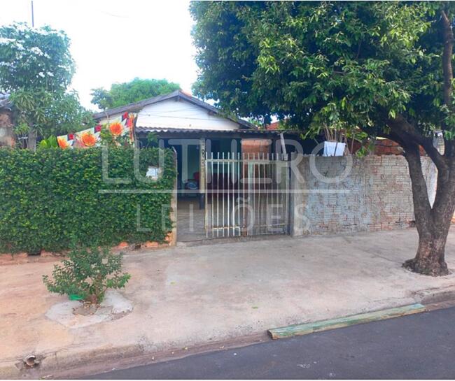 CASA com EDICULA, A.T 239,75m², A.C 89,84 m², Jd. Paraiso, Matão/SP