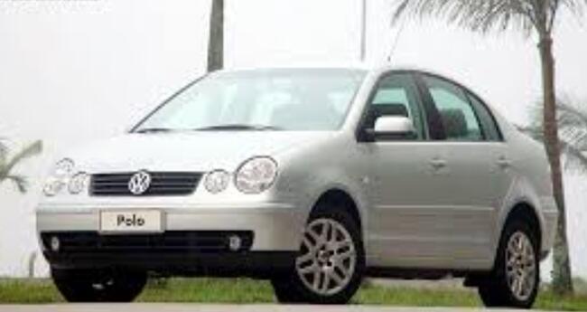 VW/POLO SEDAN 1.6., 2003/2003, Prata, Gasolina.