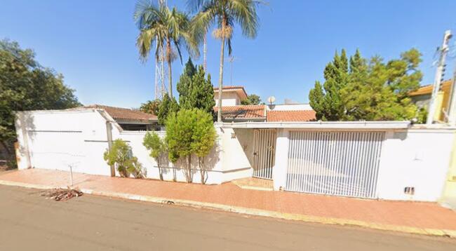 CASA, A.T 600m², A.C 284,62m², garagem, Centro, Engenheiro Coelho/ SP