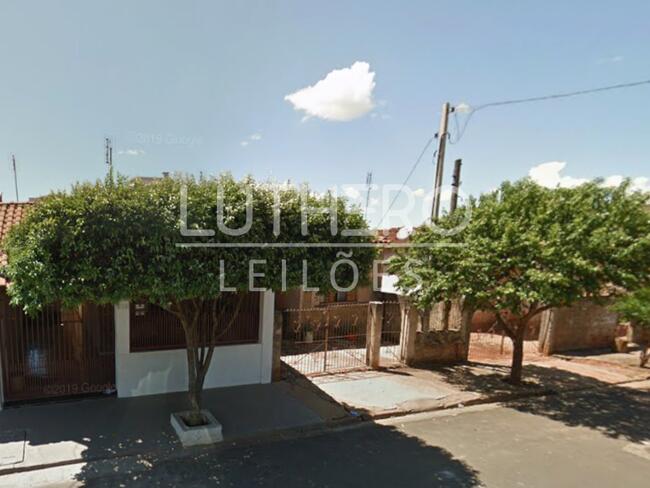 DIREITOS. CASA, A.T 150m², A.C 80m², Jardim Santa Marta, Vargem Grande do Sul/SP