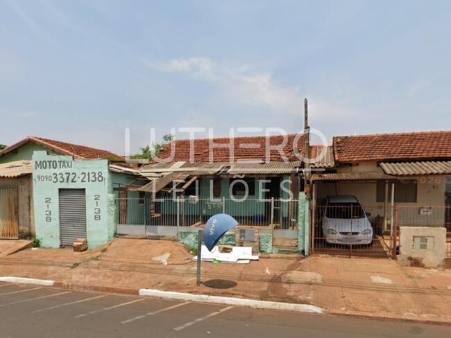 DIREITOS. CASA, A.T 208.40m², A.C 145,49m², Vila Popular, Santa Cruz do Rio Pardo/SP