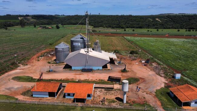 IMÓVEL RURAL com A.T  3,26hec com escritório, casa de caseiro, refeitório, balança rodoviária, Itanguá, Capão Bonito/SP