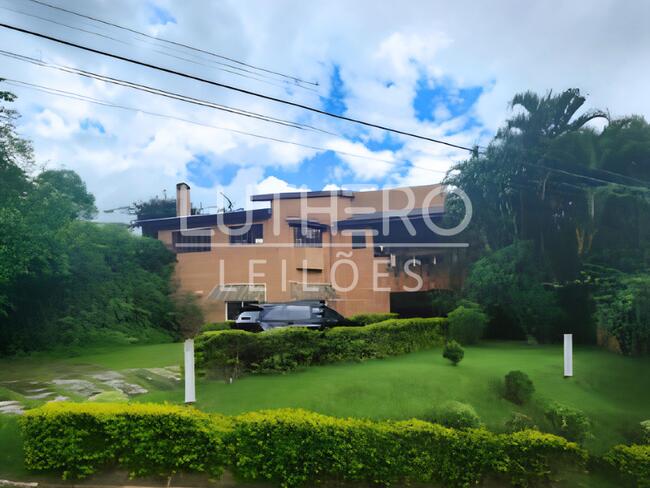 SOBRADO na Estancia Parque Atibaia, A.T 1.355m², A.C 600m², edicula, 4 dorms (2 suítes), piscina, piscina e churrasqueira, Lot. Retiro Recanto Tranquilo, Atibaia/SP.