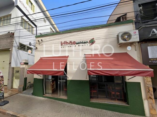 IMÓVEL MISTO, COMERCIAL e RESIDENCIAL, A.T 352m², A.C 352,22m², 3 dorns, Centro, Tatuí/SP