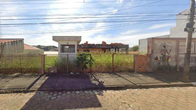 TERRENO A.T 1.584,24m², com Resid. Inacabada, Centro, Tatuí/SP