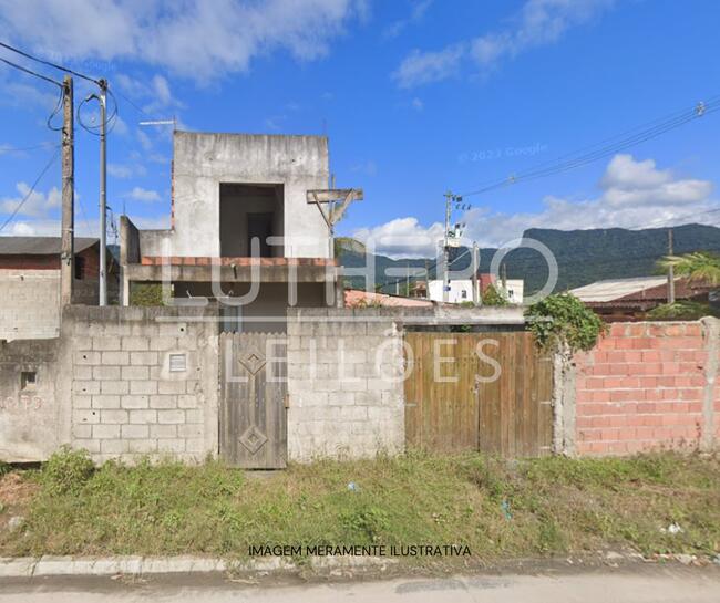DIREITOS. SOBRADO com A.T 112m², próximo à Praia Porto Novo, em CARAGUATATUBA/SP