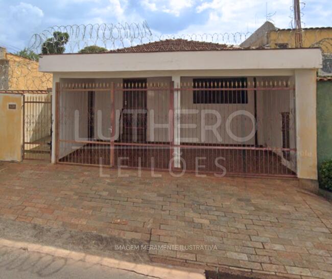 CASA com Edícula em Vila Virginia, RIBEIRÃO PRETO/SP.