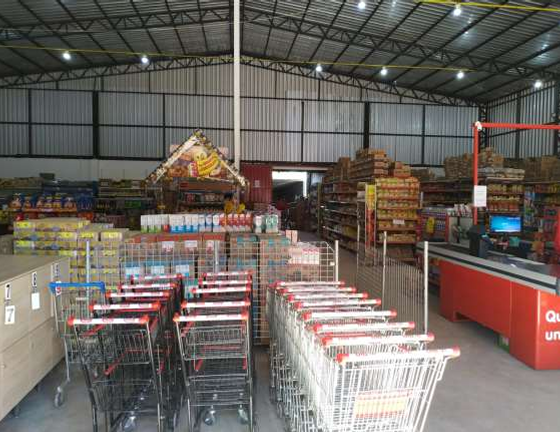Comercial no Júlio Espíndola (foto 3 de 12)