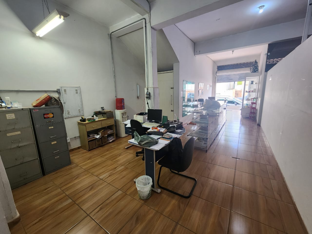 Imóvel Com Três Pavimentos | Área De 777,00 M² |  Rua Ribeiro Nogueira, Nº 136, Vila Nogueira, Varginha/mg | Nua Propriedade