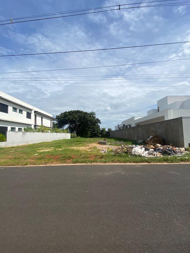 LOTE DE 1.295m² COM VISTA PARA A REPRESA DE JAGUARA | COND. RESIDENCIAL ENSEADA DA FRONTEIRA - RIFAINA/SP | MASSA FALIDA DE TECNAÇO LTDA