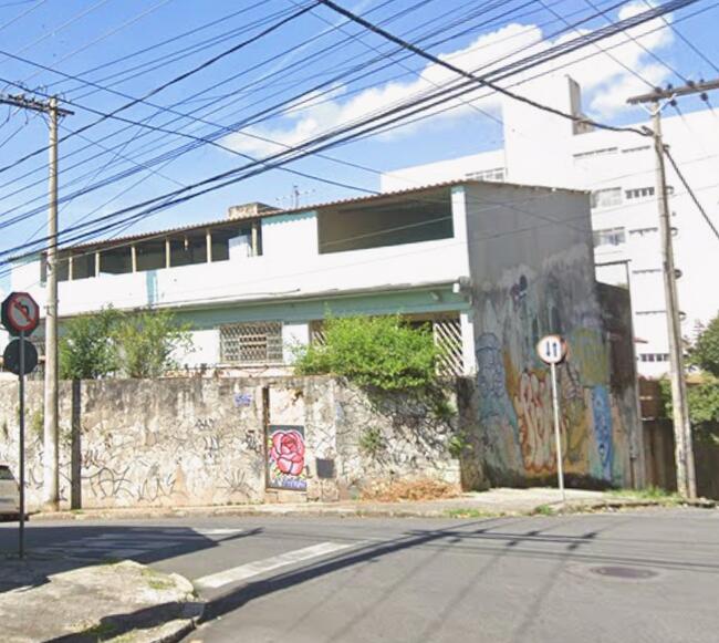 IMÓVEL RESIDENCIAL | CONST.  179 m² | ÁREA 300M² | SANTA EFIGÊNIA | BH/MG - Possibilidade de Parcelamento