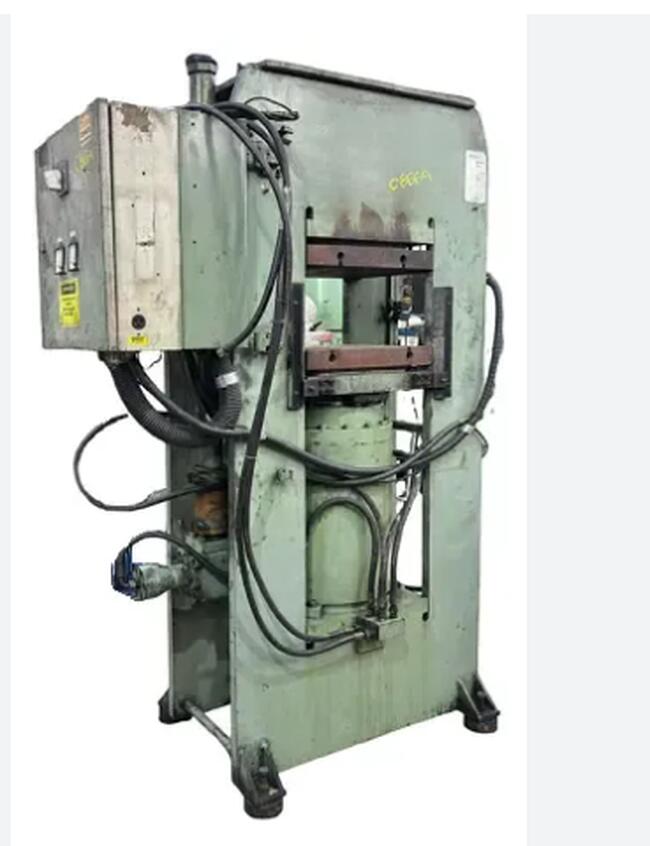 PRENSA DE VULCANIZAÇÃO | MODELO 661 |  MARCA HIDEAL | 160 TONELADAS