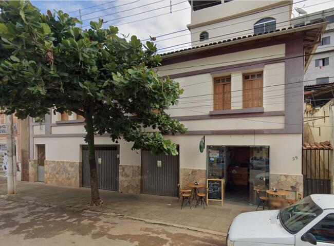 02 IMÓVEIS COMERCIAS + 02 APARTAMENTOS  | GARAGEM | TERRAÇO | CENTRO | SIMONÉSIA/MG - Possibilidade de Parcelamento