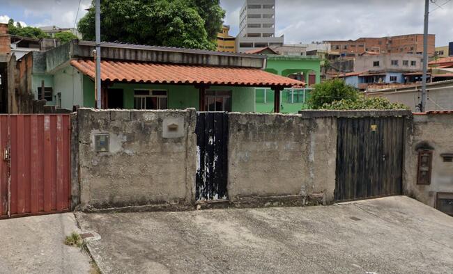 CASA DE 08 CÔMODOS | TERRENO DE 420M² | BAIRRO INDUSTRIAL | CONTAGEM/MG