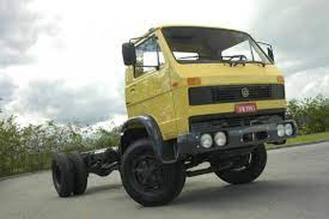 CAMINHÃO VW 11.130 | 1981/1981 | BEGE