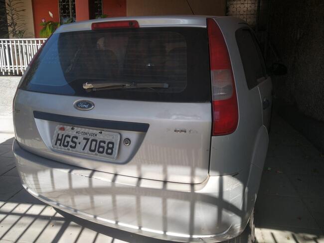 FORD FIESTA 2004/2004 PRATA