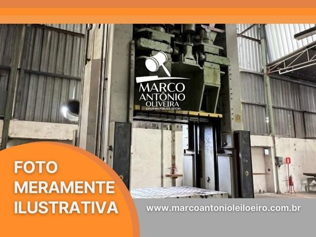 PRENSA MARCA ERFUT | CAPACIDADE DE 600 TONELADAS | 8x3x2m |