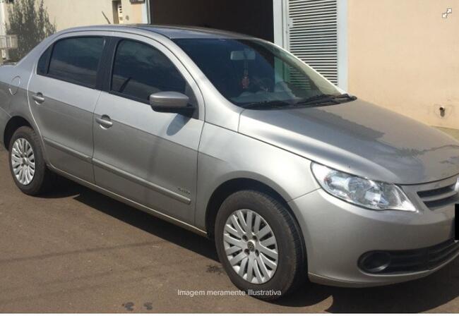 VOLKSWAGEN VOYAGE 1.0 | COR PRATA | FABRICAÇÃO/MODELO 2010/2011