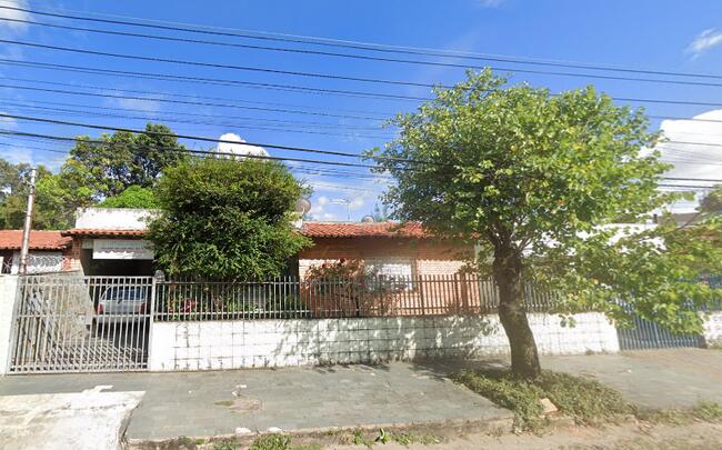 CASA NO BAIRRO SANTA BRANCA | LOTE COM 360m² | 01 SUÍTE E 02 QUARTOS | BELO HORIZONTE/MG