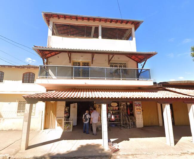 IMÓVEL URBANO COM 3 ANDARES | ÁREA TOTAL CONSTRUÍDA DE 881,28 m² | IPANEMA/MG