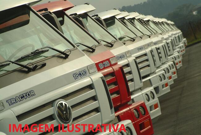 GRANDE LEILÃO DE CAMINHÕES VW  E CARRETAS SEMI REBOQUE RANDON